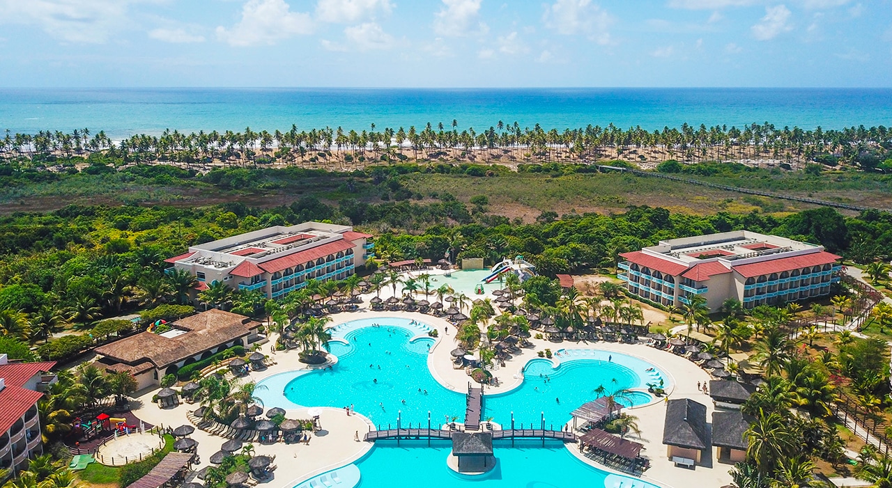 Vista aérea do Grand Palladium Imbassaí Resort & Spa na Bahia
